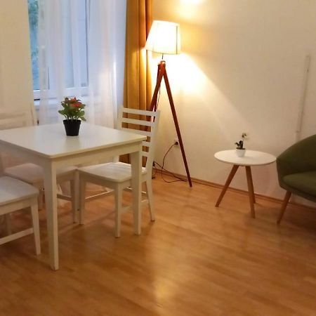 Quiet Comfort: 1 Bedroom Vienna Apartment With Style Екстер'єр фото